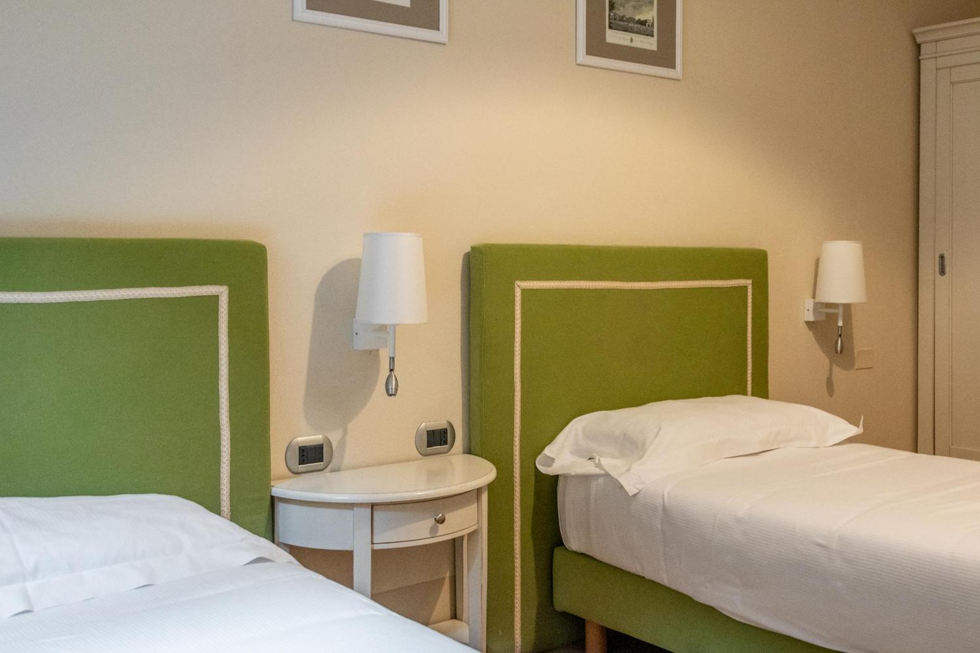 Casa Isolani Guest House Piazza Maggiore — Photos 1